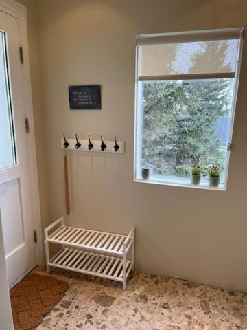 Charming 3 Bedroom Apartment 阿克雷里 外观 照片